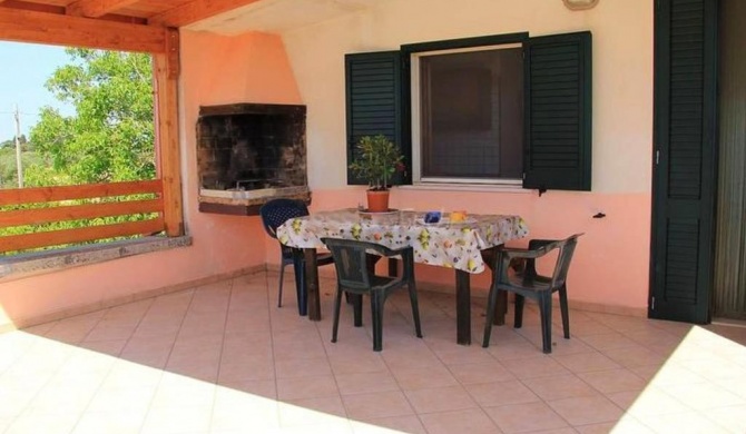 2 bedrooms appartement with shared pool furnished garden and wifi at Castrignano del Capo 4 km away from the beach