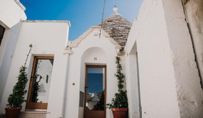 VENTITRÈ- House of Apulia Mea