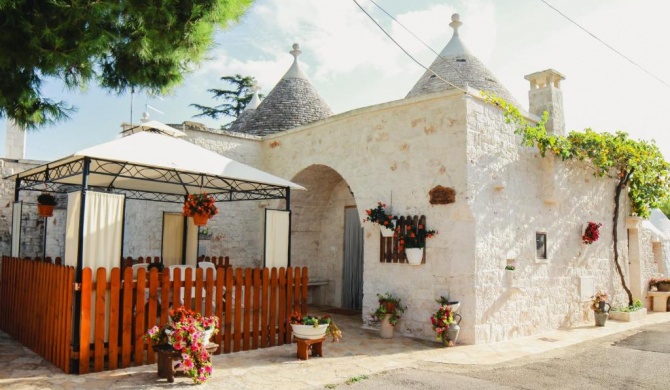 Trulli Borgo Lamie