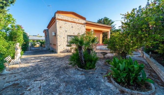 Villa Benny a Due passi dal mare