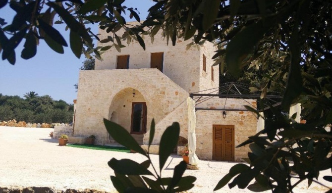 Il Trullo e la Pietra